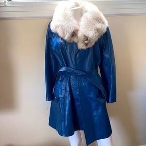 NWOT Blue leather 1970’s vintage coat with real fur trim